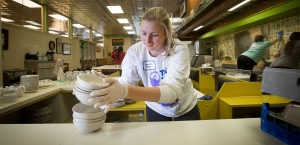 Appalachian student Meredith White volunteers at F.A.R.M. Cafe during the Martin Luther King Day of Service in January 2017. Photo by Marie Freeman
