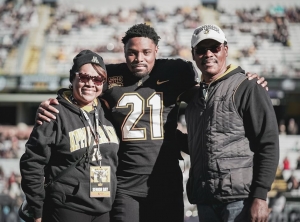 Ryan Huff with family