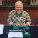 Dr. Leonardo Flores