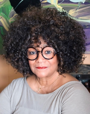 Headshot of Jaki Shelton Green